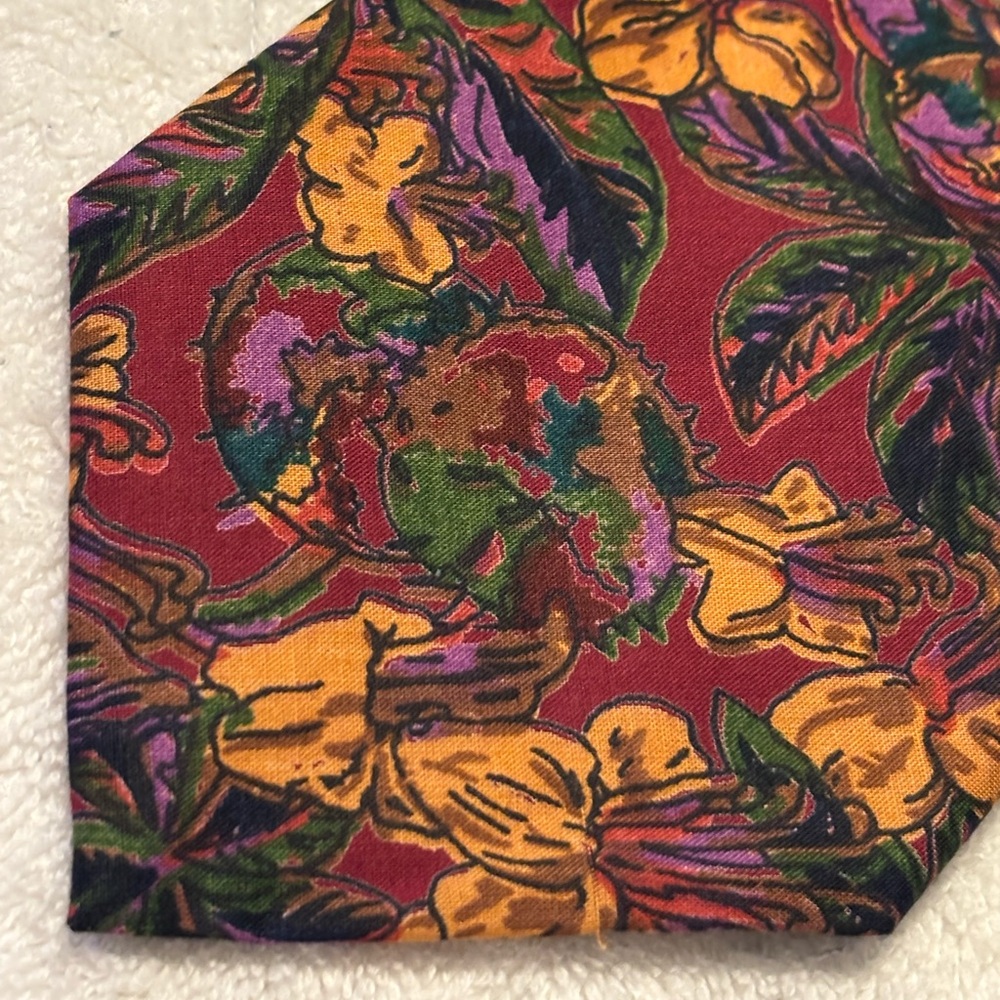 Brand New Stylish Tie By MAX RAAB